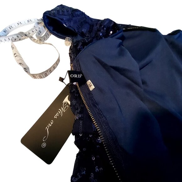 Miss Ord Navy Blue Sequin Evening Gown With Shoulder Straps  Size XL Fully lined - Picture 11 of 13